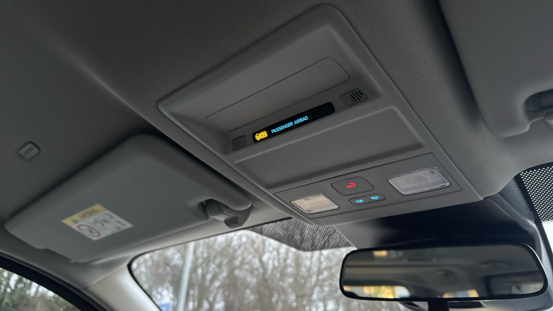 Ford Tourneo Custom 320 L2 Diesel Fwd 2.0 EcoBlue 136ps H1 Zetec 8 seater Auto